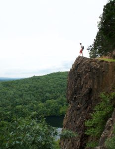 Outcrops above the Reservoir